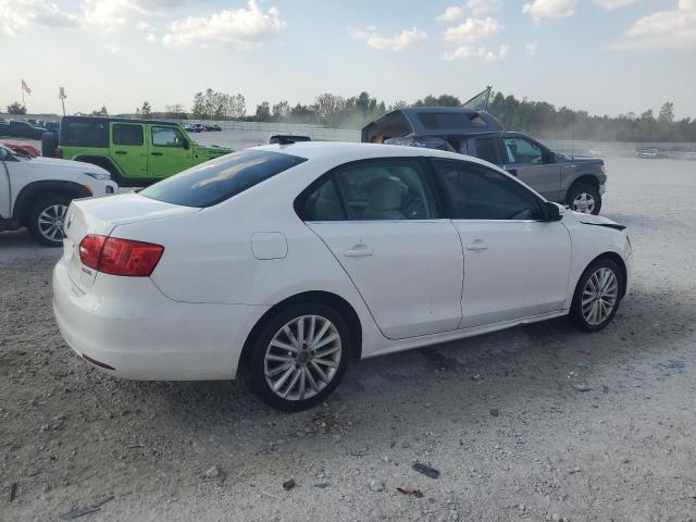 2011 VOLKSWAGEN JETTA SEL - 3VWLX7AJ4BM095796