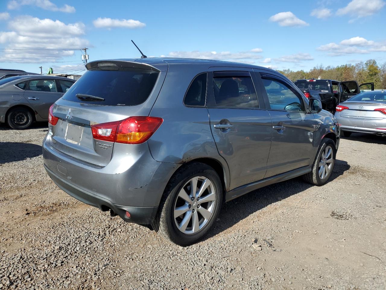 MITSUBISHI OUTLANDER ES