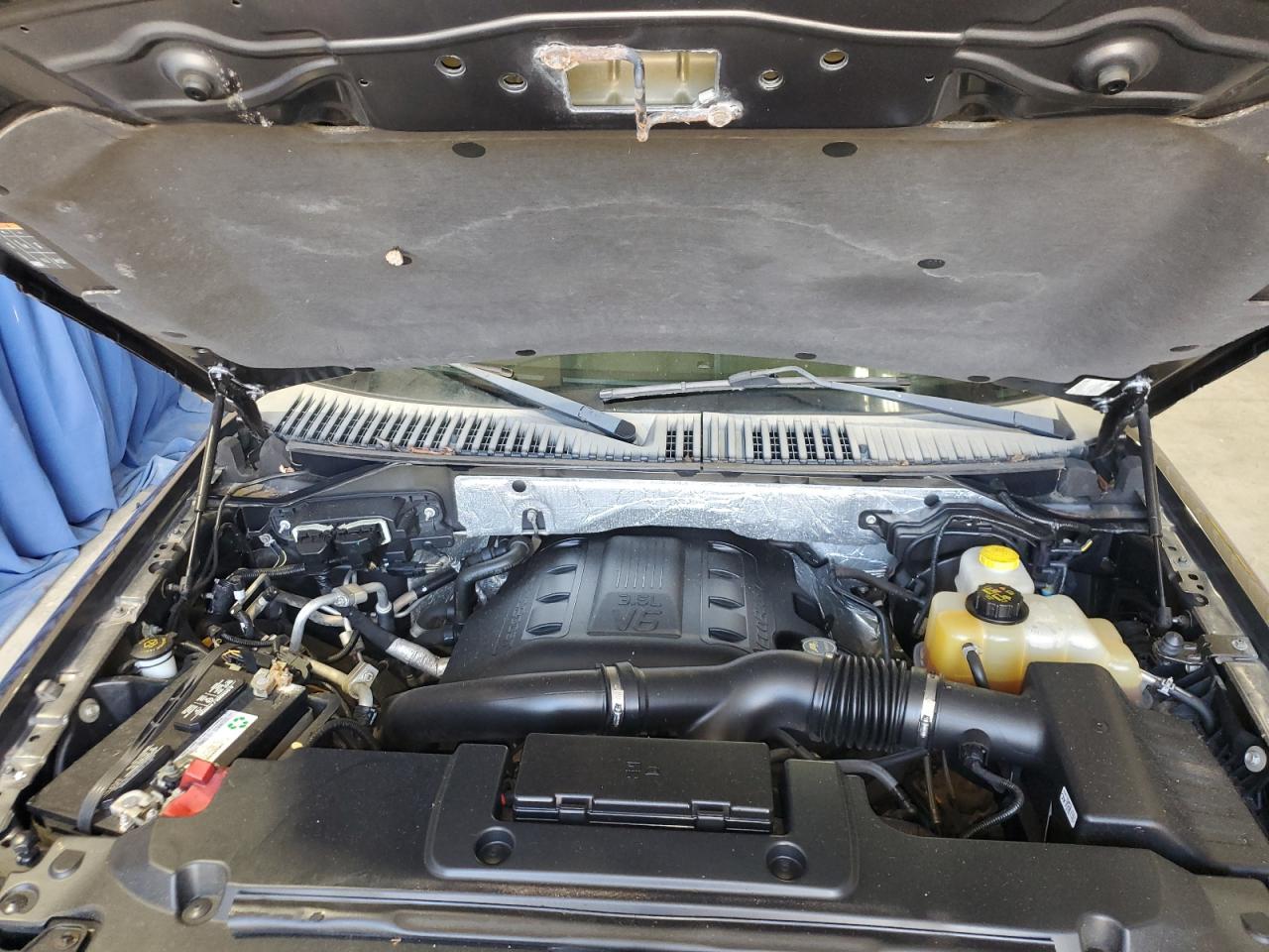 FORD EXPEDITION EL XLT