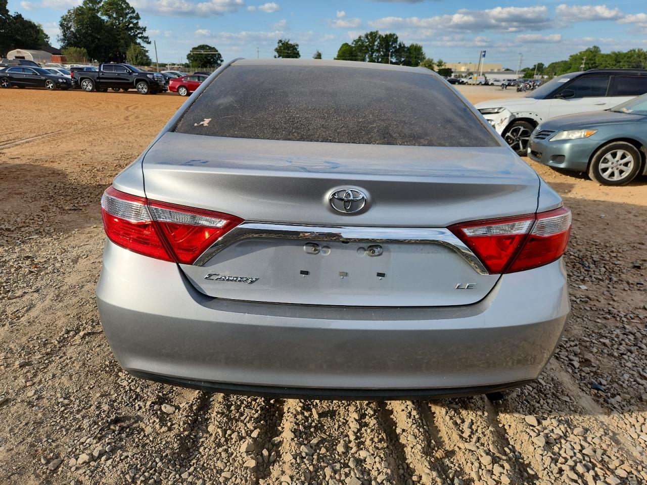 TOYOTA CAMRY LE