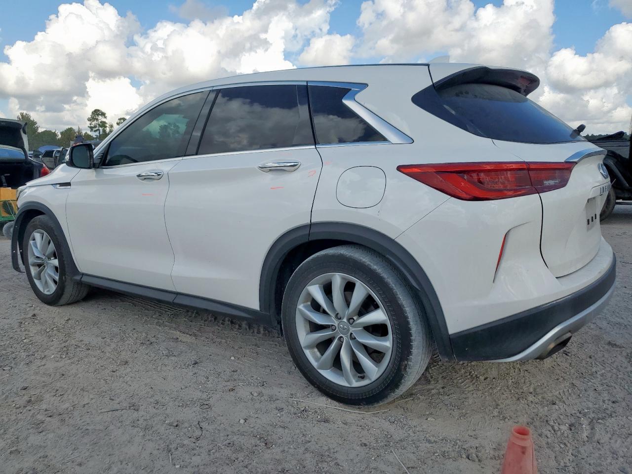 INFINITI QX50 ESSENTIAL