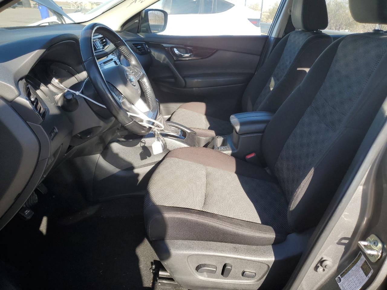 NISSAN ROGUE SPORT SV