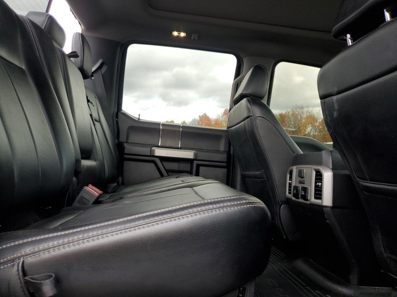 FORD F-250 SUPER DUTY