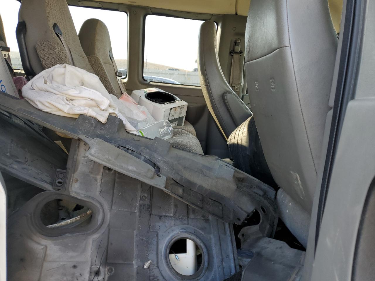 CHEVROLET EXPRESS LT