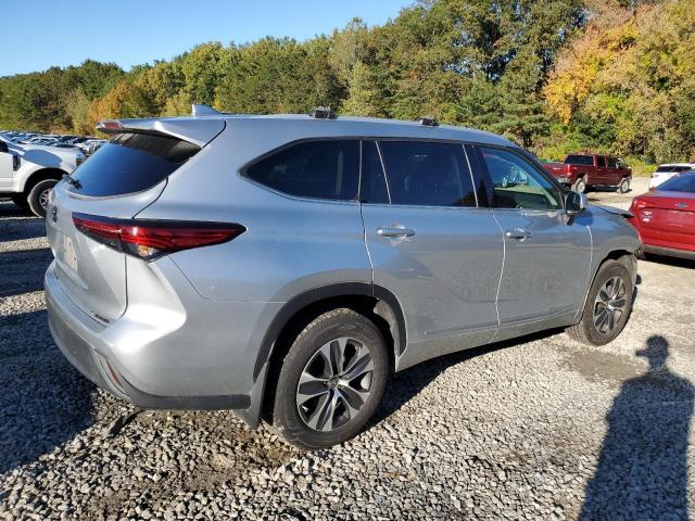 2022 TOYOTA HIGHLANDER 5TDHZRBH4NS221895