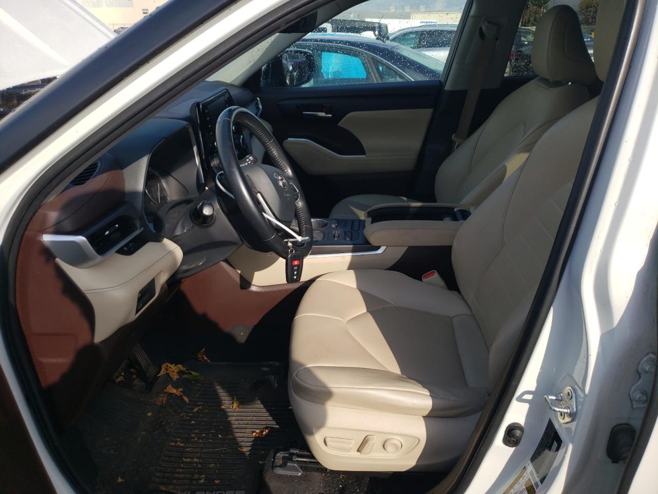 TOYOTA HIGHLANDER XLE