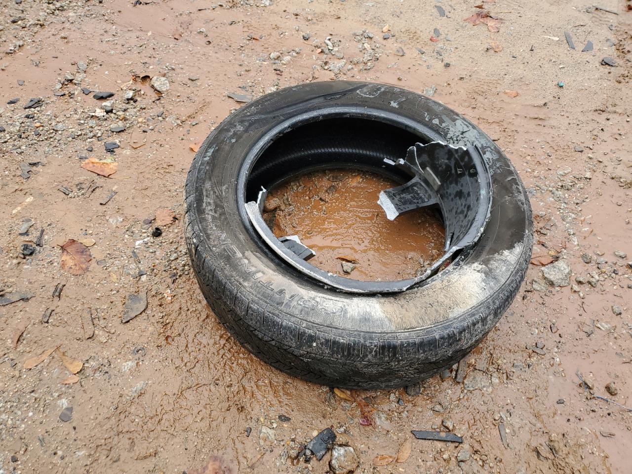 BUICK ENCLAVE ESSENCE