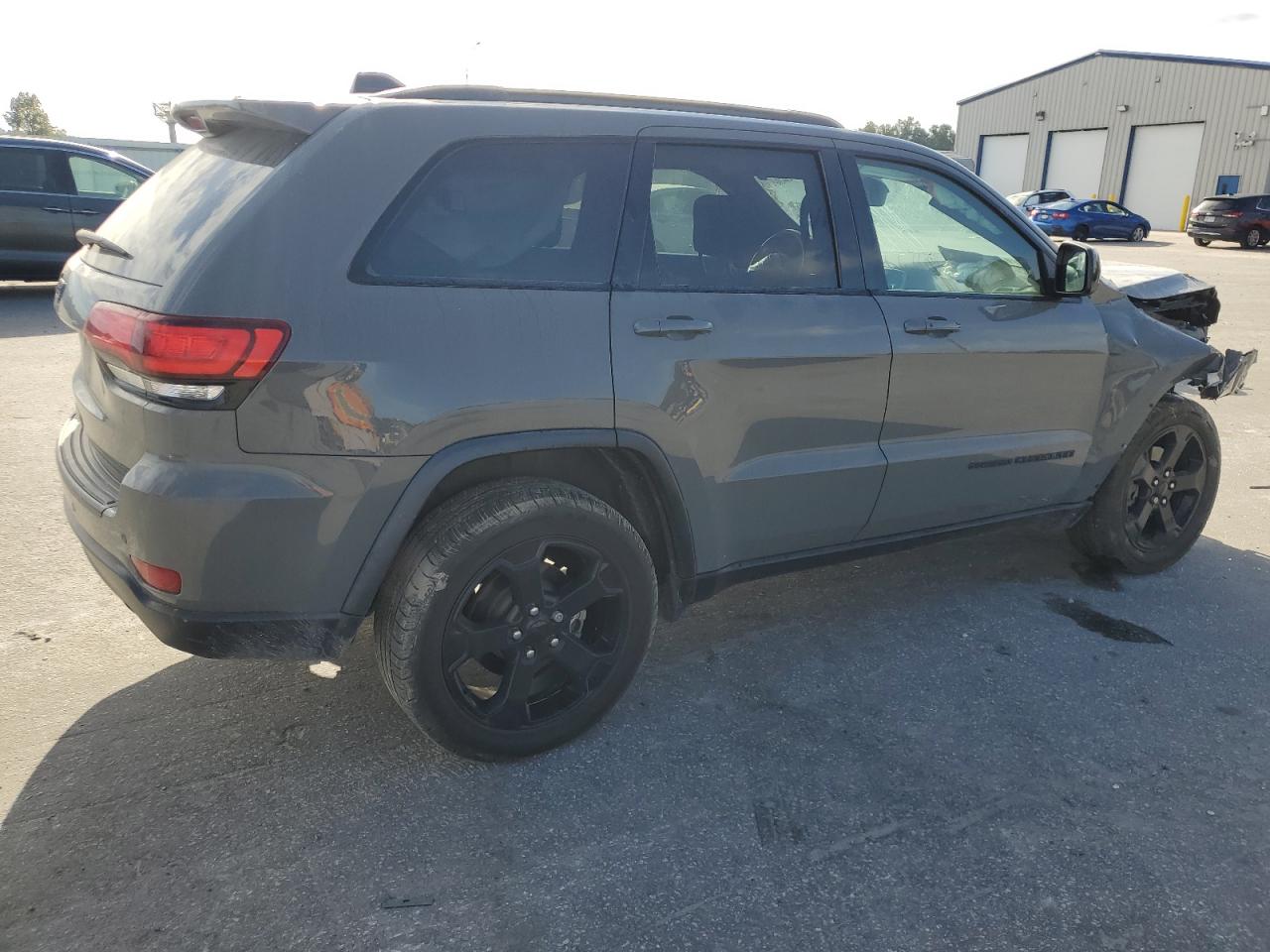 JEEP GRAND CHEROKEE LAREDO