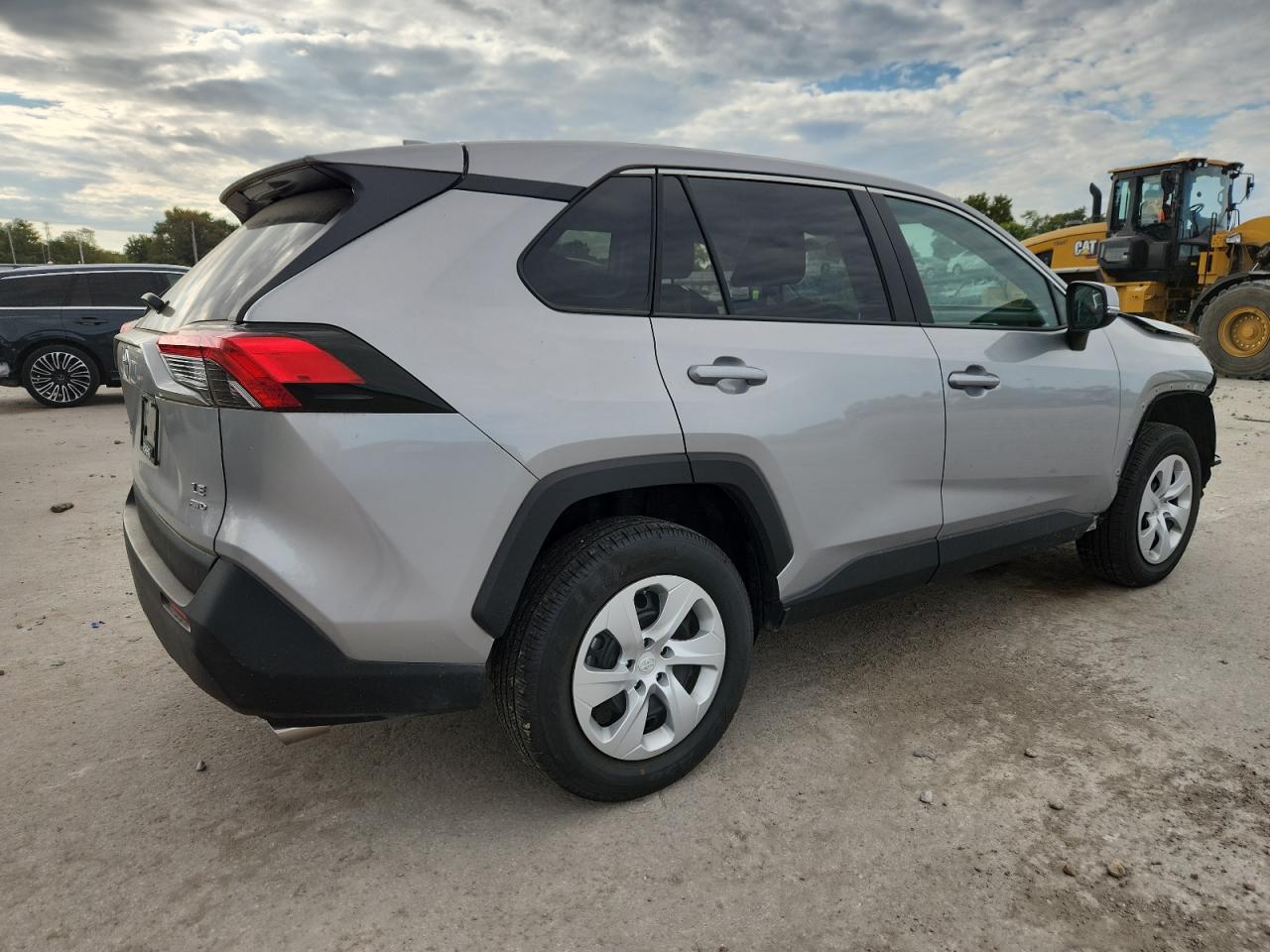 TOYOTA RAV4 LE