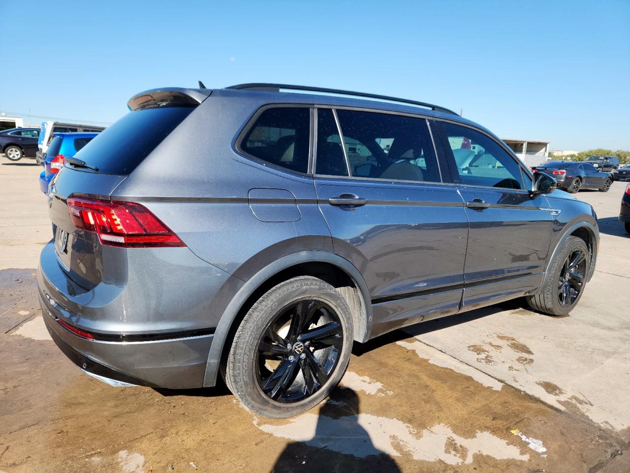 VOLKSWAGEN TIGUAN SE