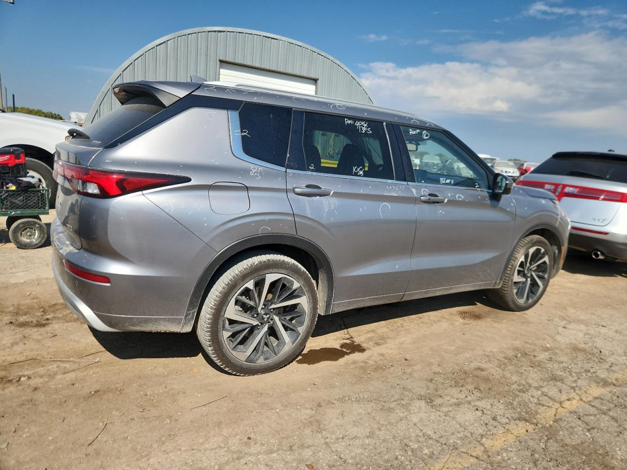 MITSUBISHI OUTLANDER SEL