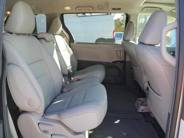 2015 TOYOTA SIENNA XLE - 5TDYK3DC1FS583557