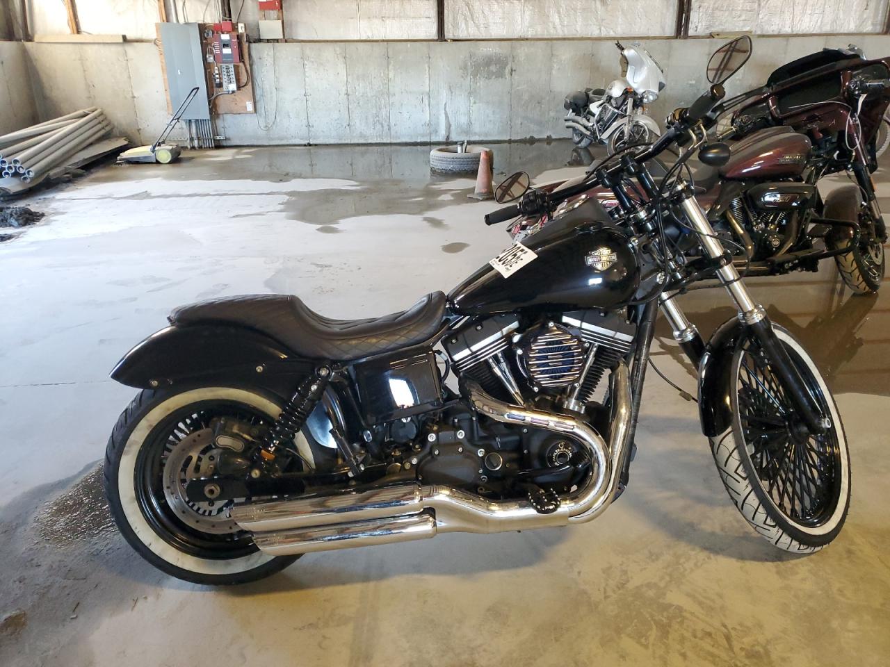 Lot #3270770876 2016 HARLEY-DAVIDSON FXDB DYNA