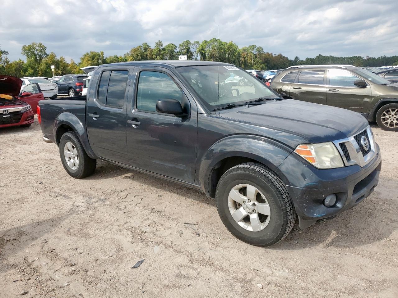 NISSAN FRONTIER S