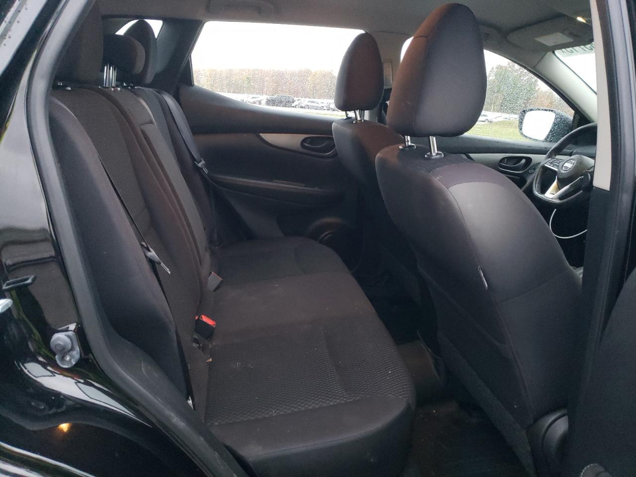 NISSAN ROGUE SPORT S