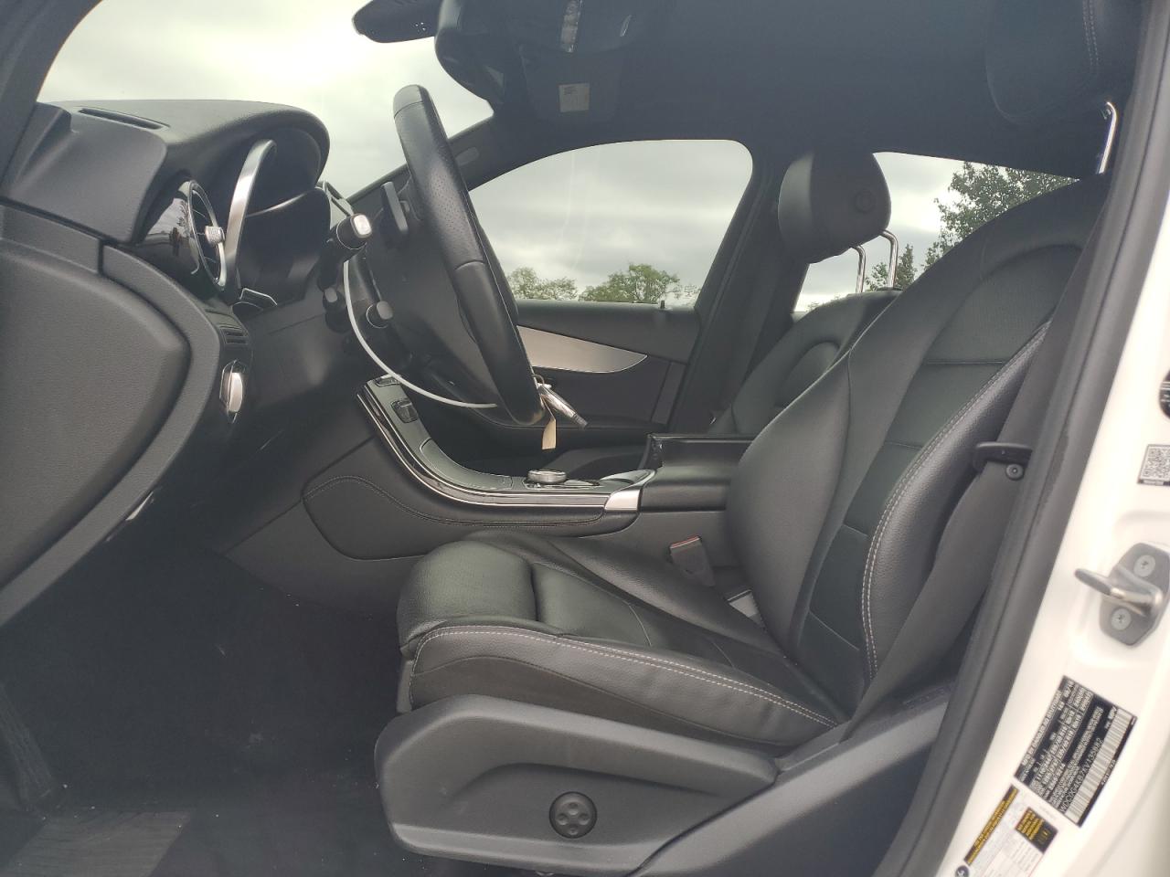 MERCEDES-BENZ GLC-CLASS 300 4MATIC