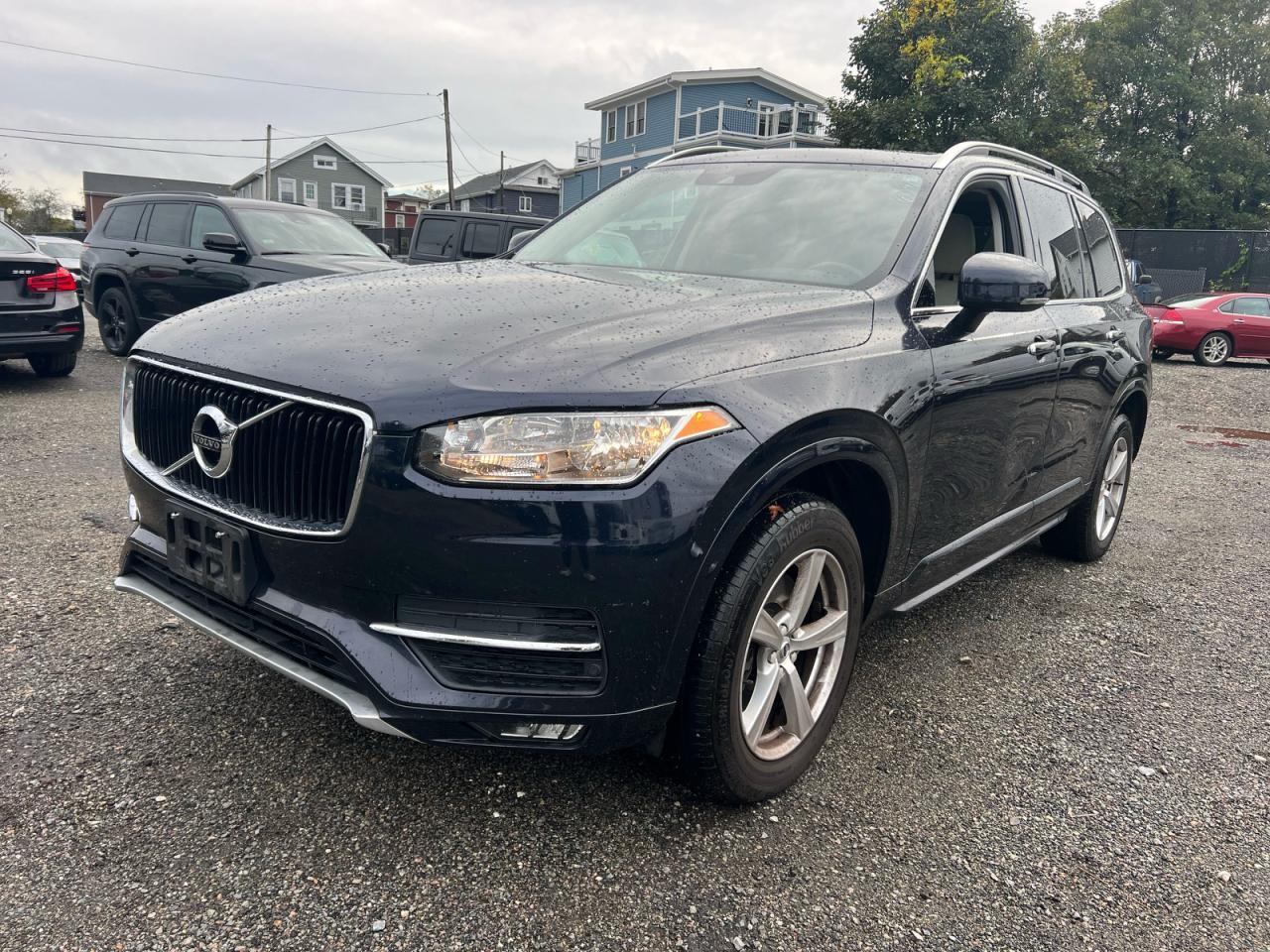 VOLVO XC90 T5