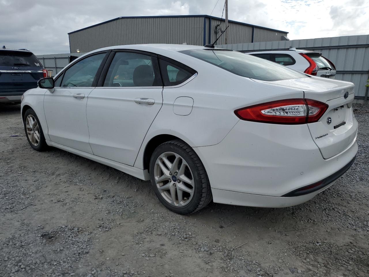 FORD FUSION SE