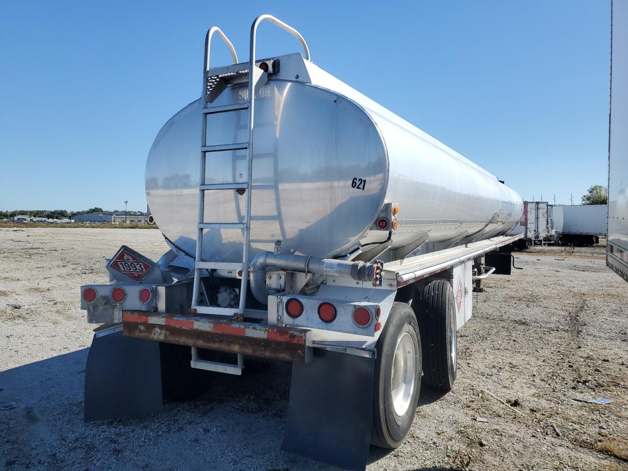 Lot #3268975008 2006 BRENNER TANKER