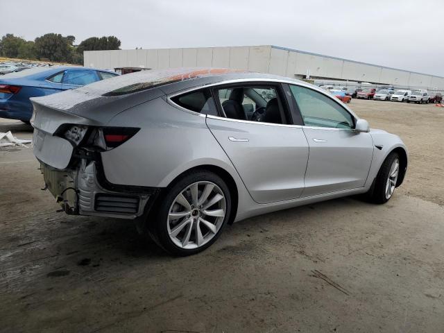 2018 TESLA MODEL 3 #3304021626