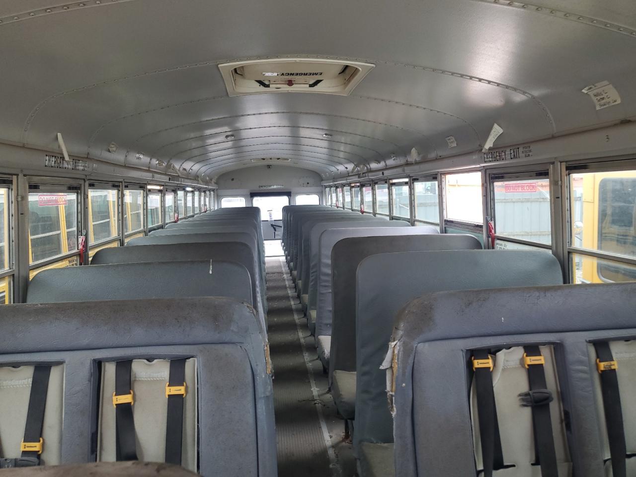 Lot #3263668728 2011 THOMAS SAF-T-LINER HDX