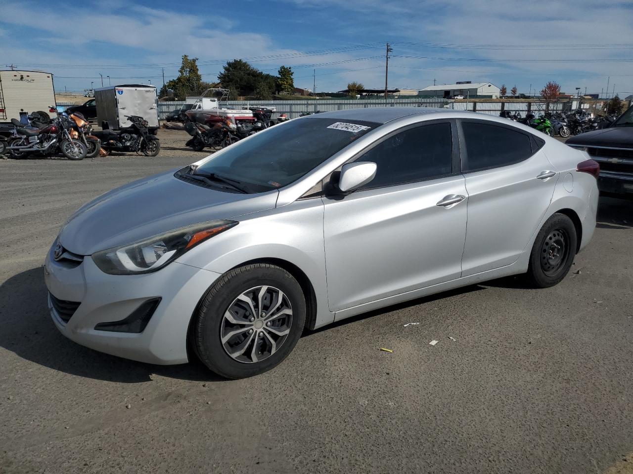HYUNDAI ELANTRA SE