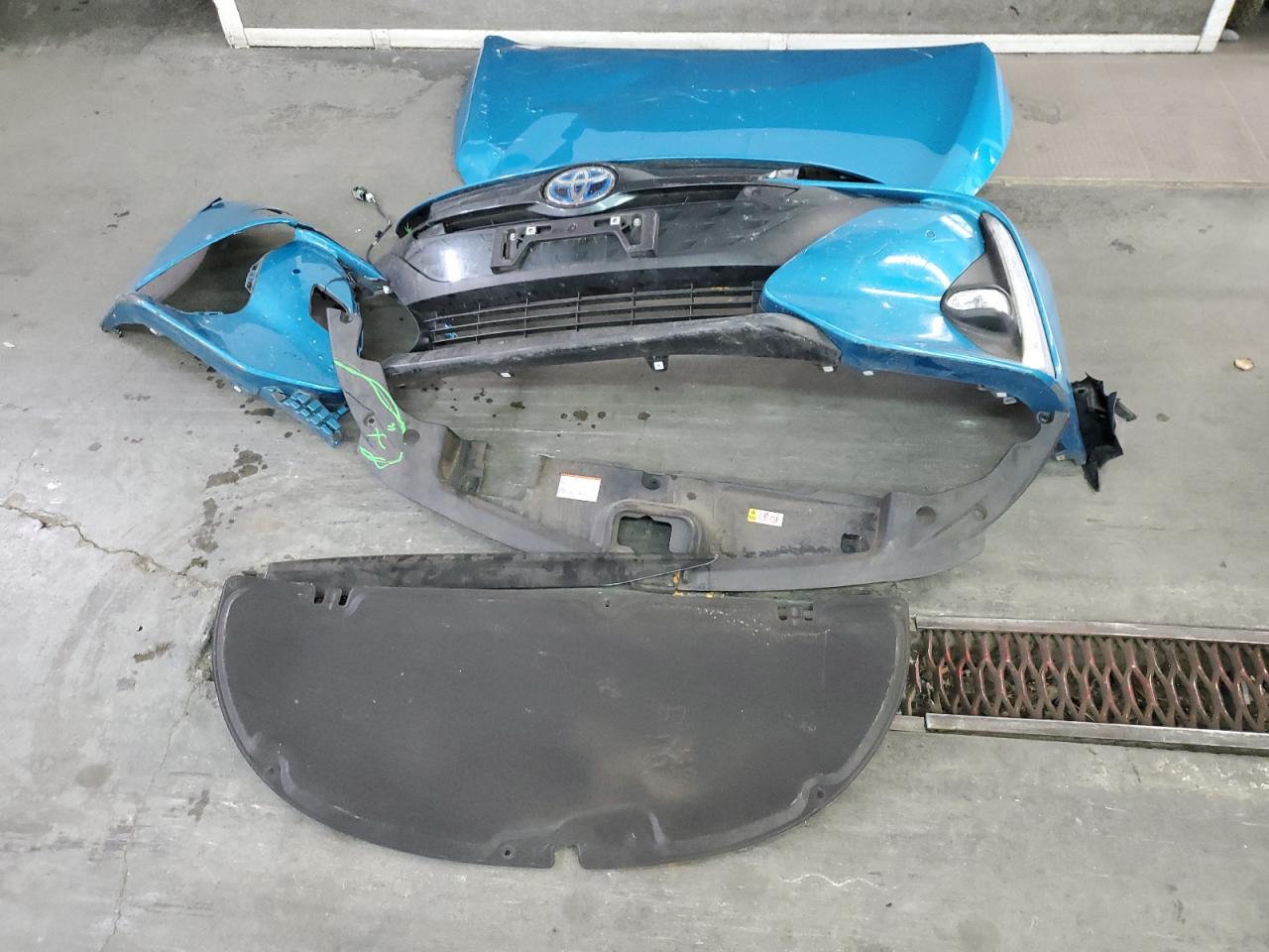 TOYOTA PRIUS PRIME LE