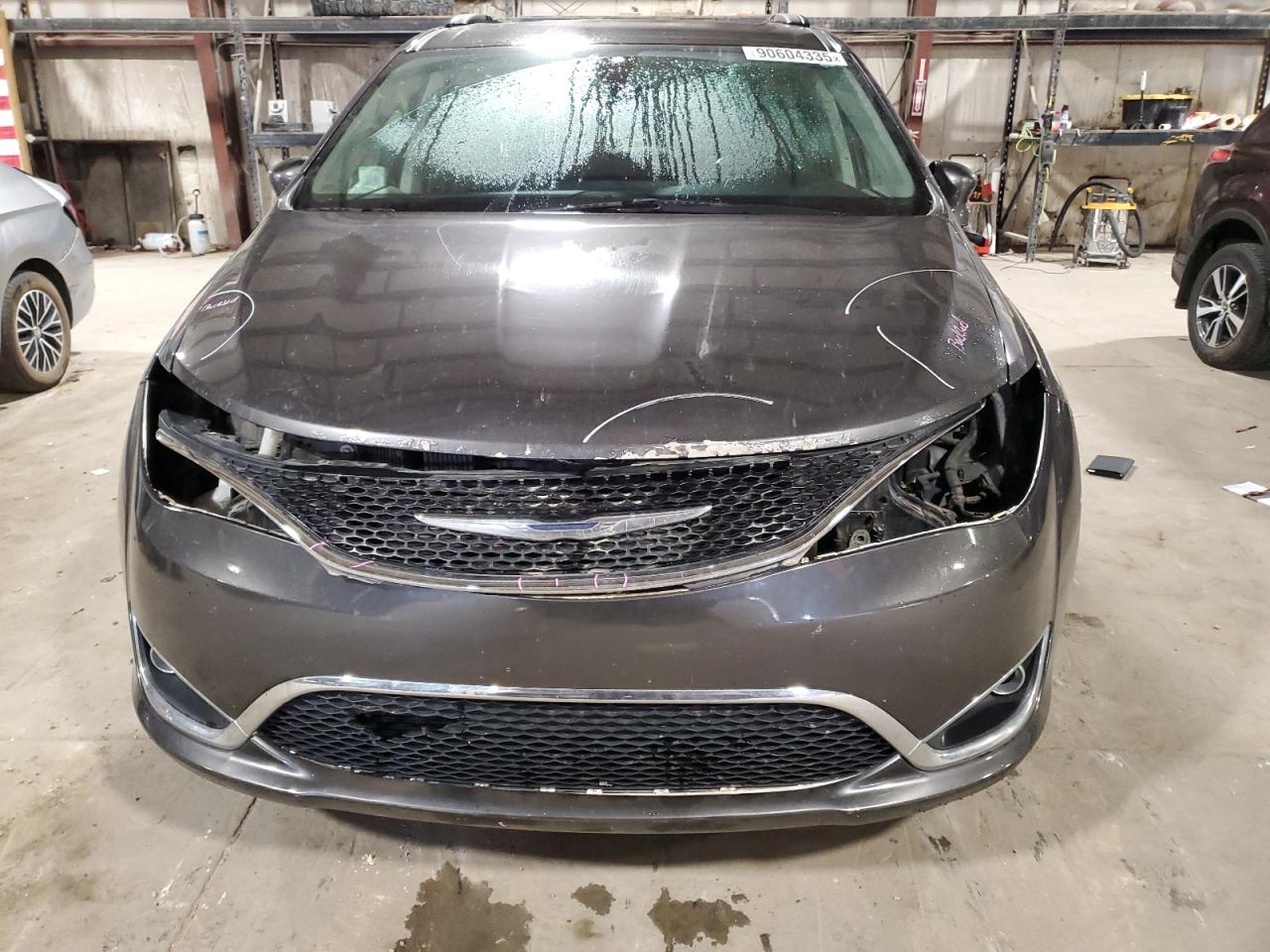 CHRYSLER PACIFICA TOURING L