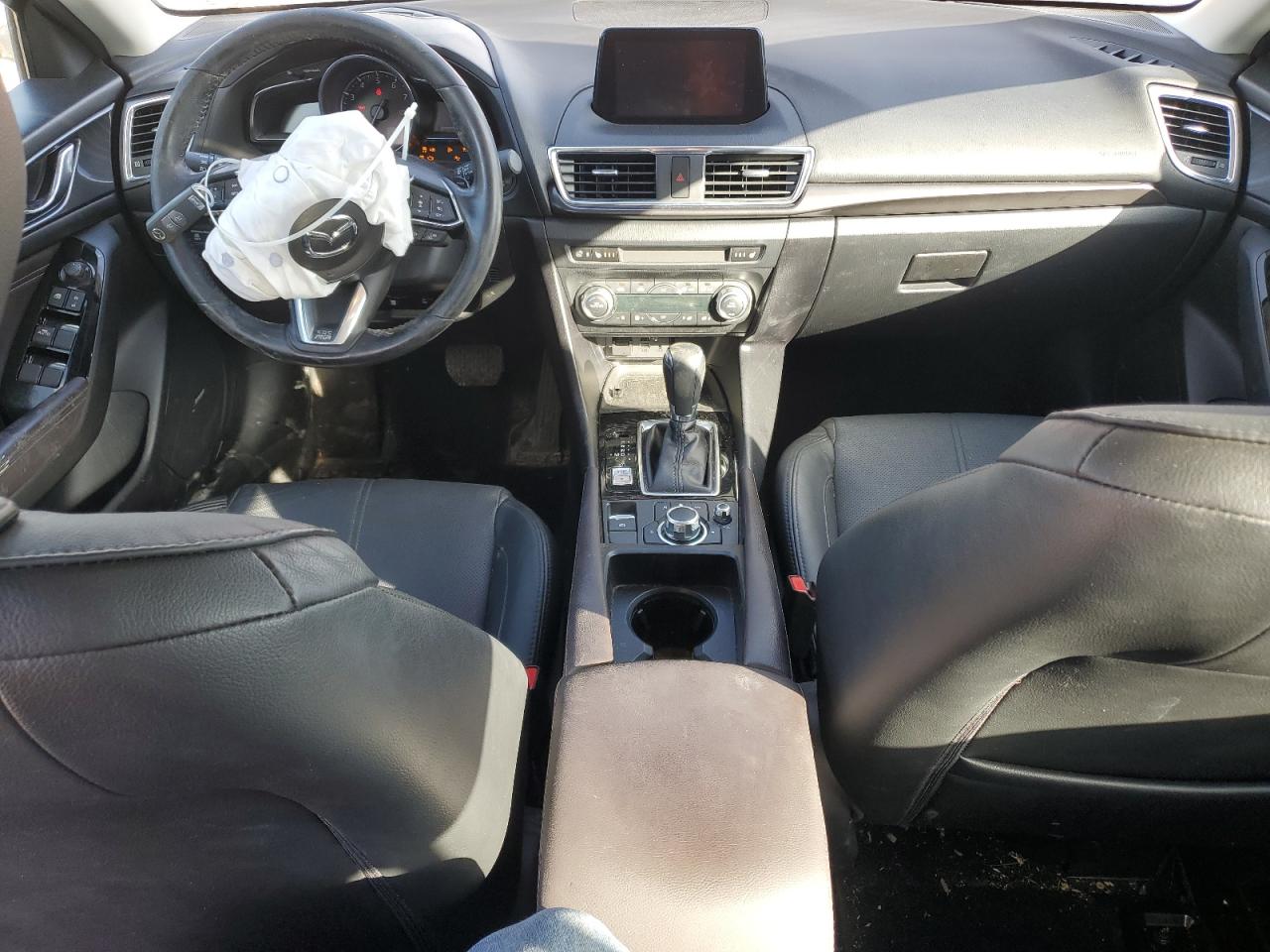 MAZDA 3 GRAND TOURING