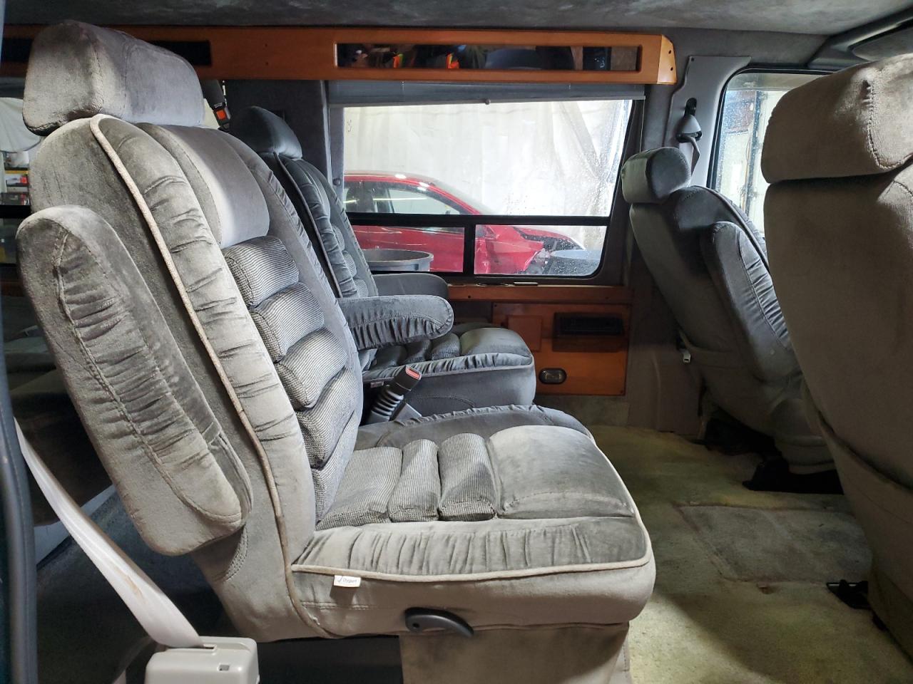 Lot #3298101200 1998 FORD ECONOLINE