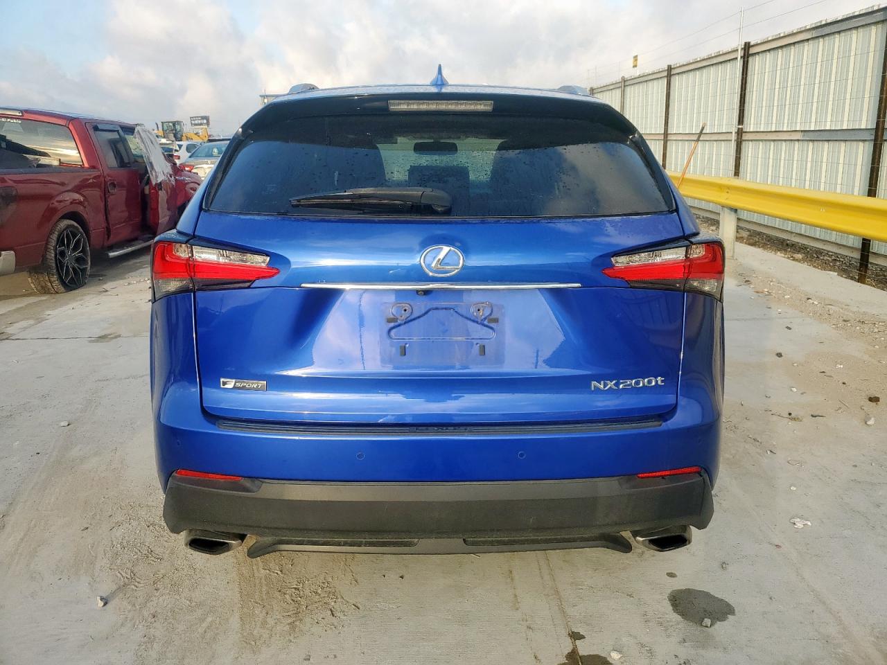 LEXUS NX 200T BASE
