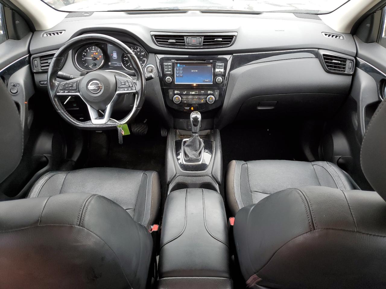 NISSAN ROGUE SPORT S