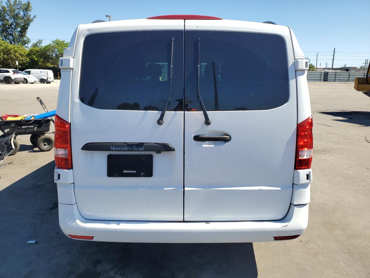 MERCEDES-BENZ METRIS