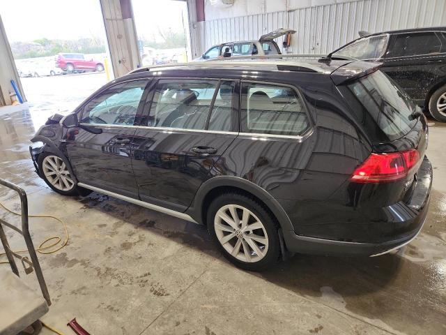 2017 VOLKSWAGEN GOLF ALLTR - 3VWH17AUXHM532310