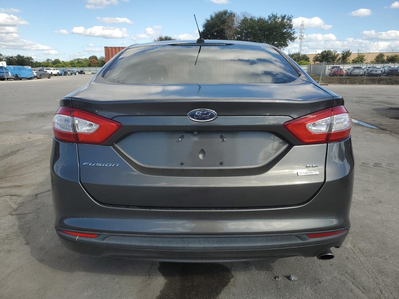FORD FUSION SE