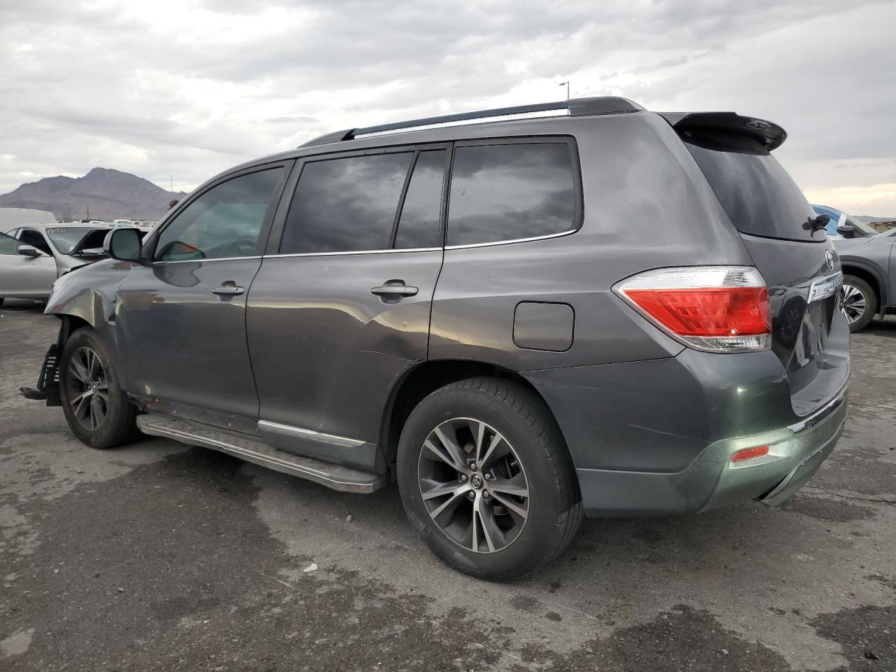 TOYOTA HIGHLANDER BASE