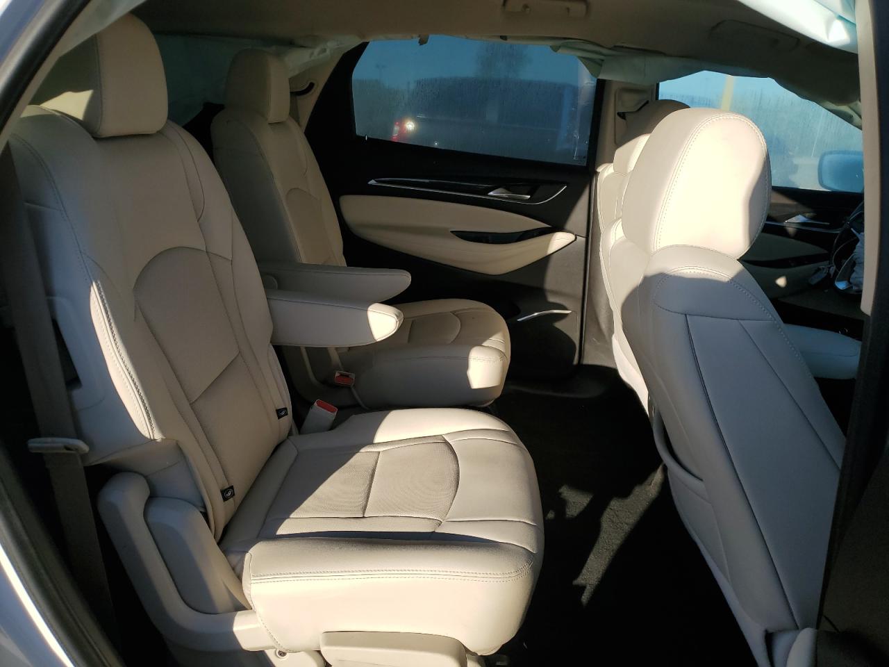 BUICK ENCLAVE ESSENCE