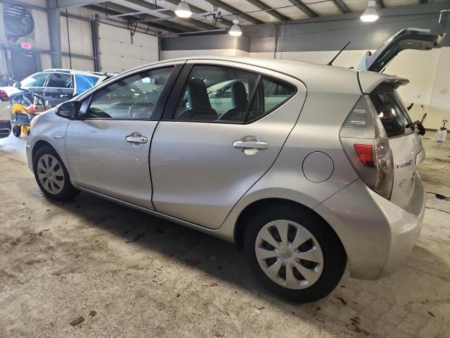 2013 TOYOTA PRIUS C - Inny widok