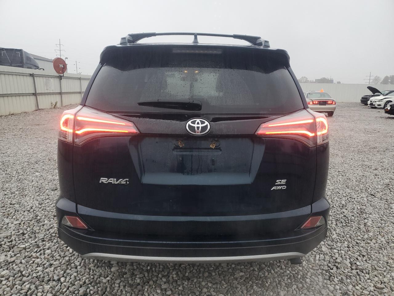 TOYOTA RAV4 SE