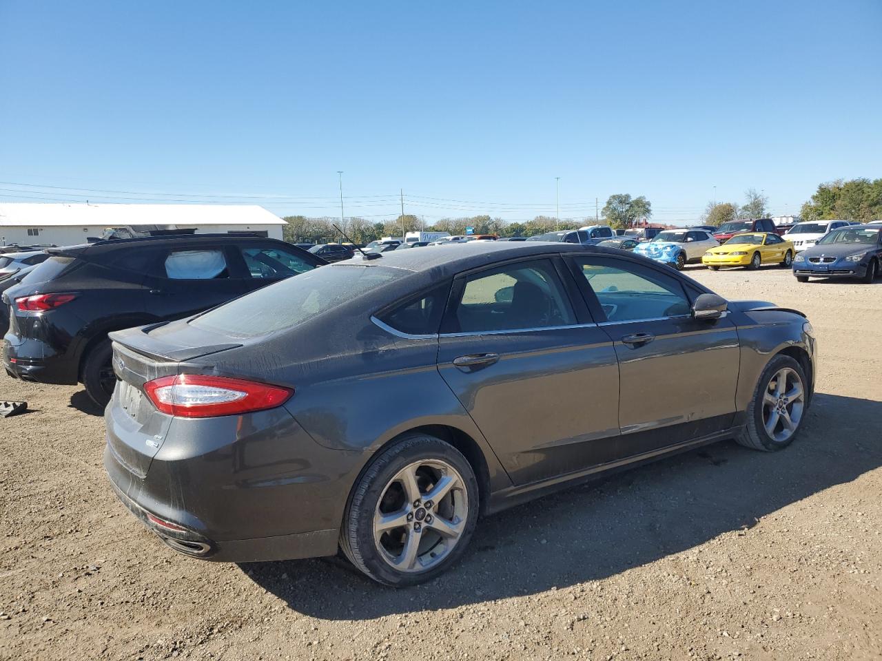 FORD FUSION SE