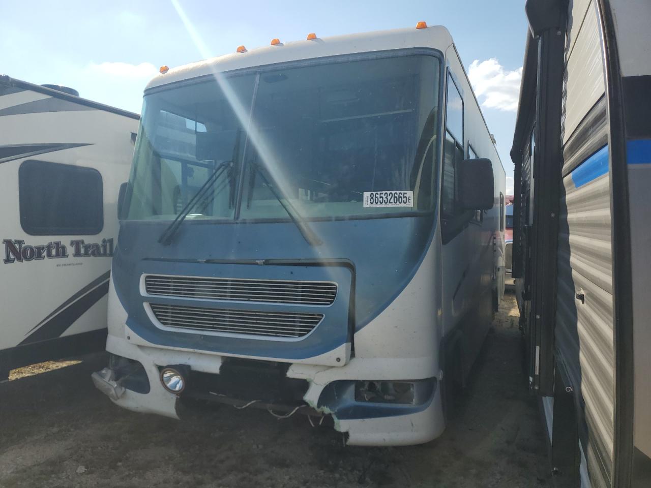 Lot #3284402723 2001 ULTR MOTORHOME