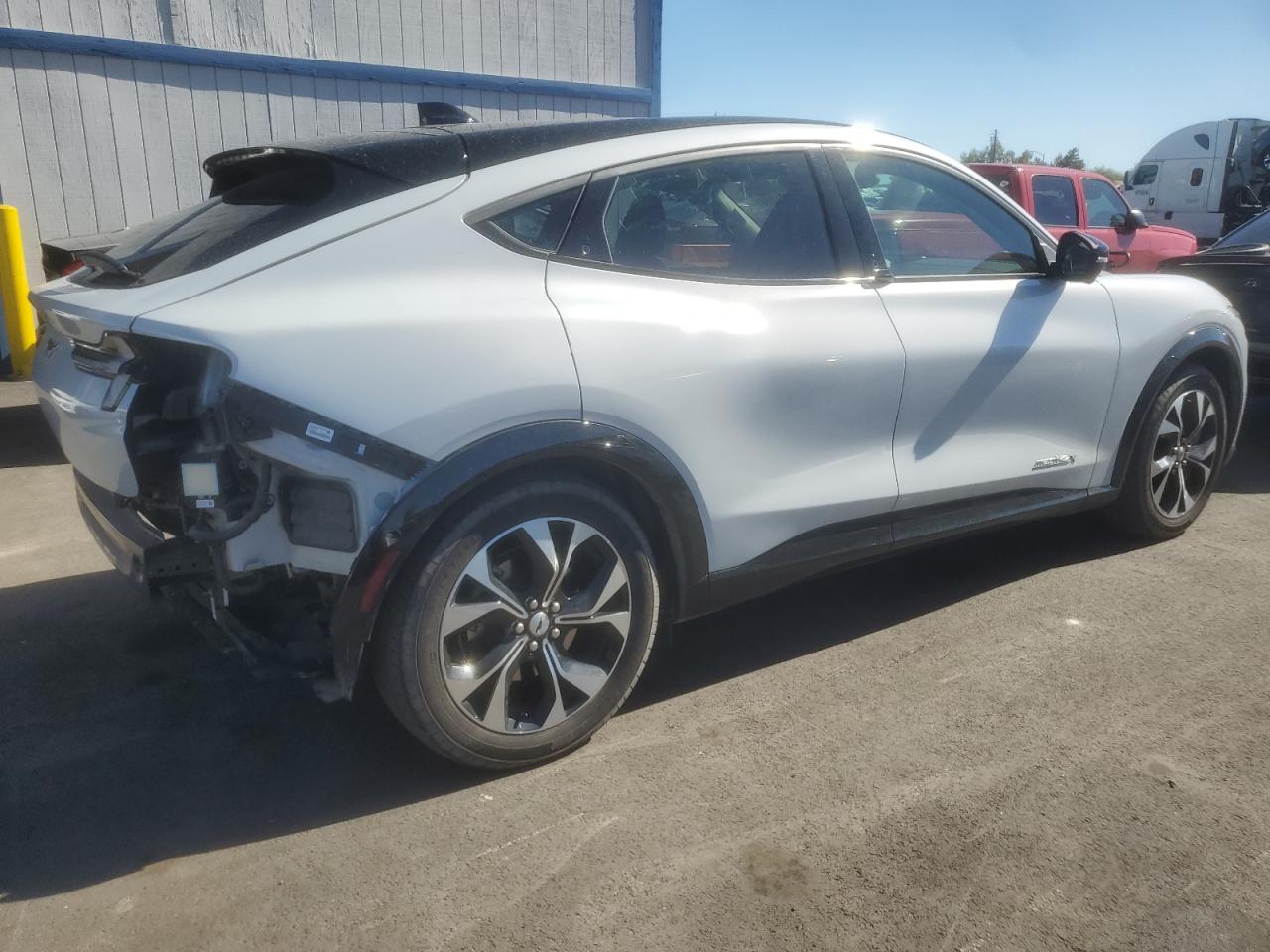 FORD MUSTANG PREMIUM