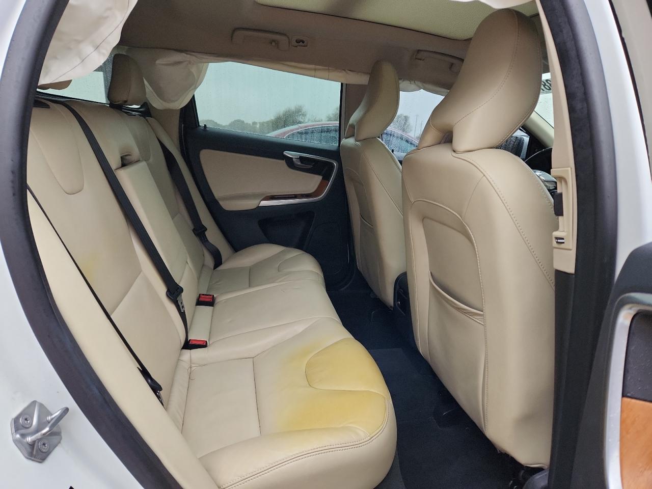 VOLVO XC60 T5 INSCRIPTION