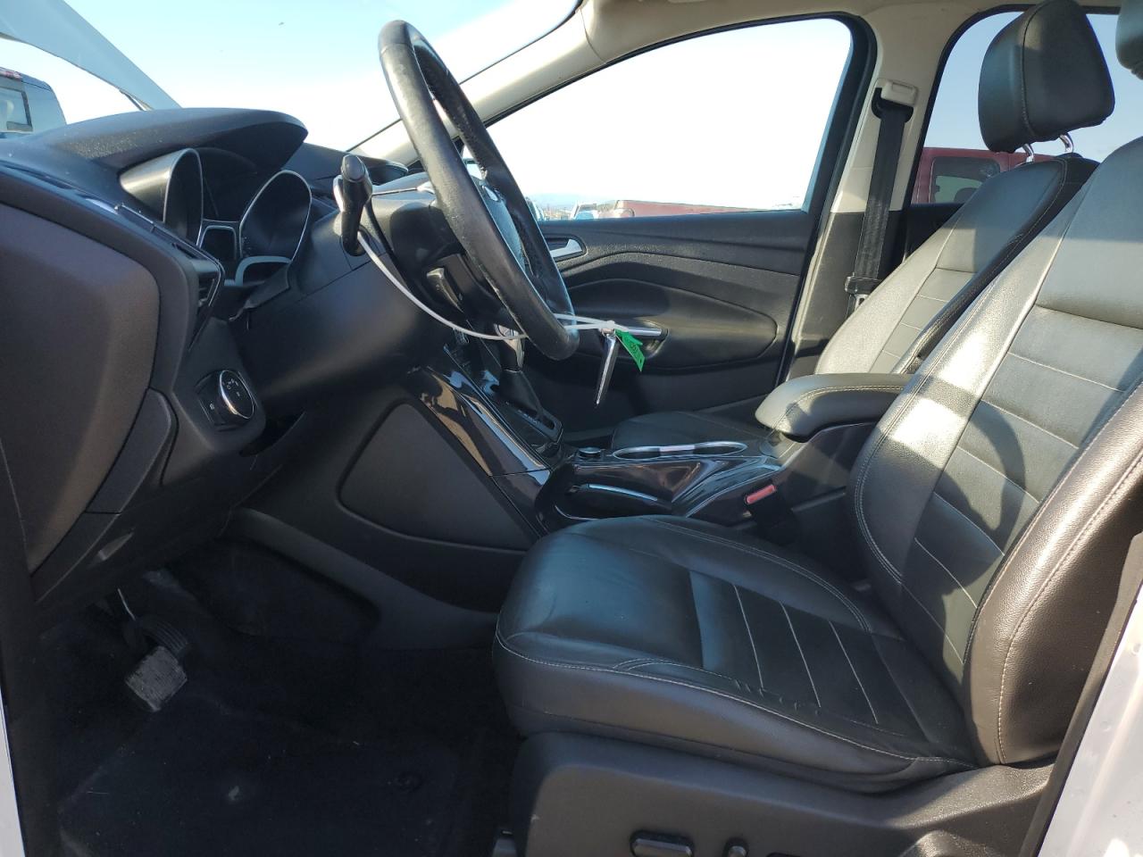 FORD ESCAPE TITANIUM