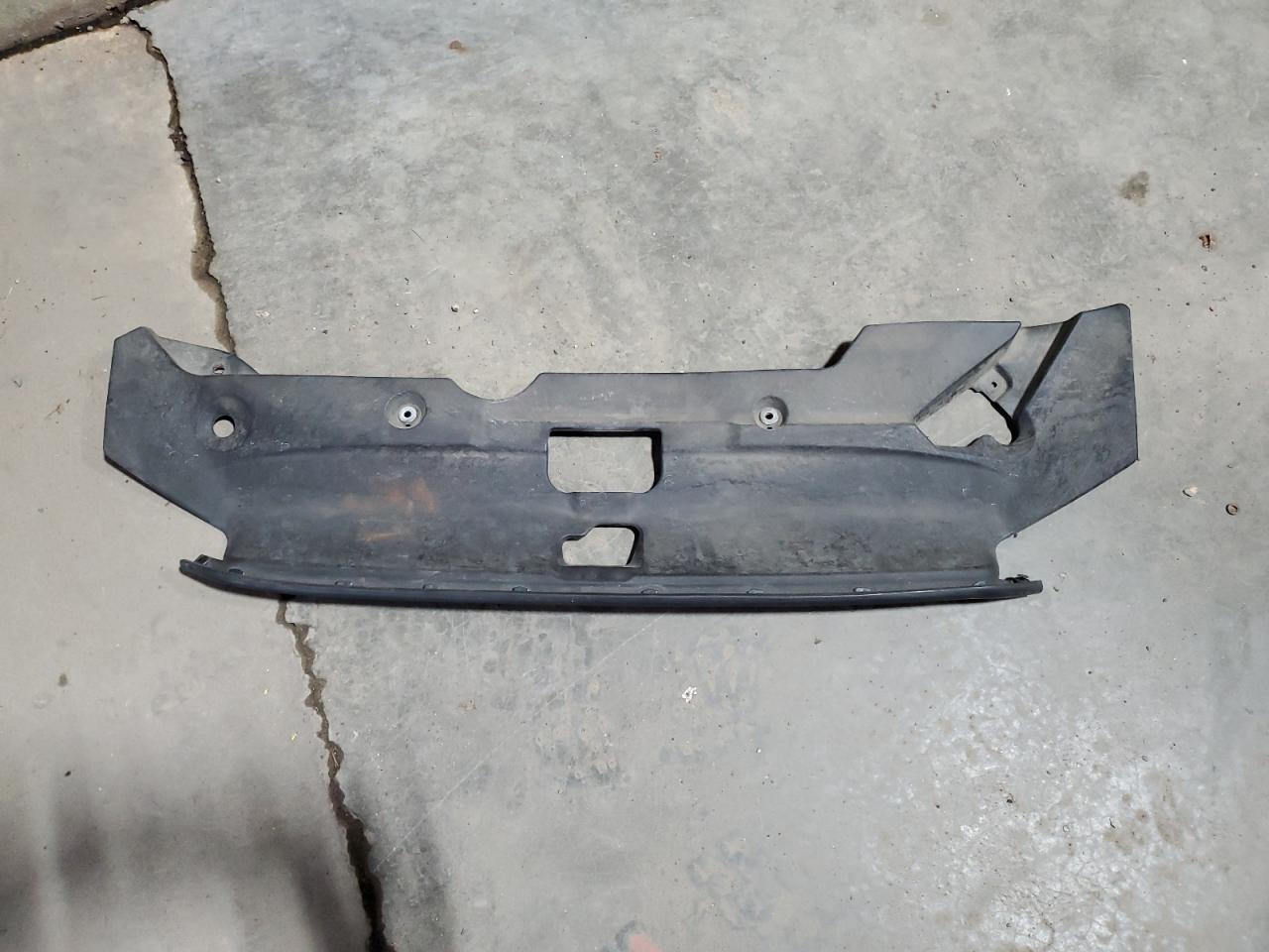 MITSUBISHI OUTLANDER ES