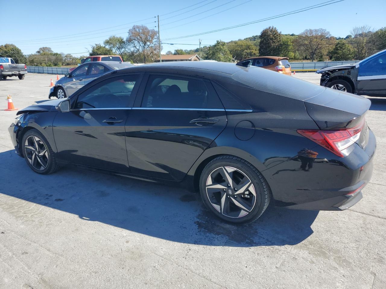 HYUNDAI ELANTRA LIMITED