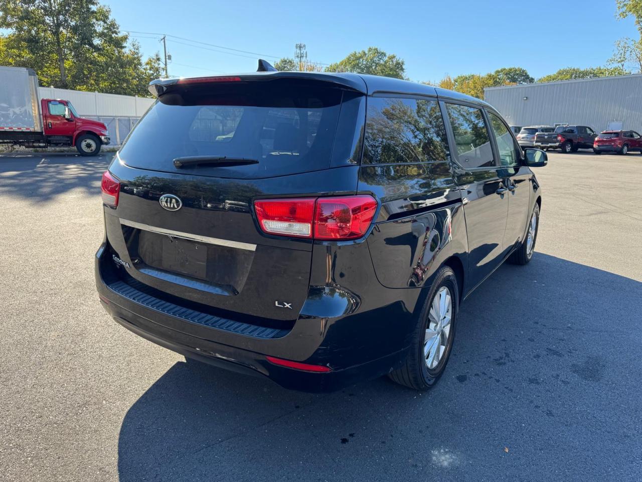Lot #3260413595 2017 KIA SEDONA LX