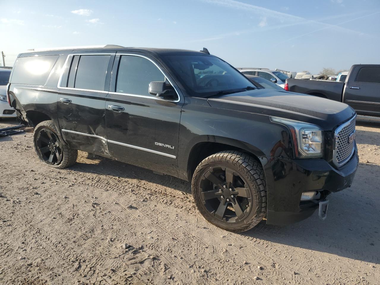 GMC YUKON DENALI