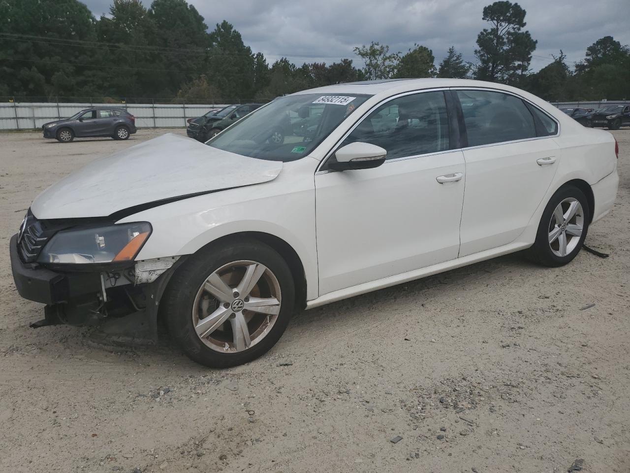 VOLKSWAGEN PASSAT SE