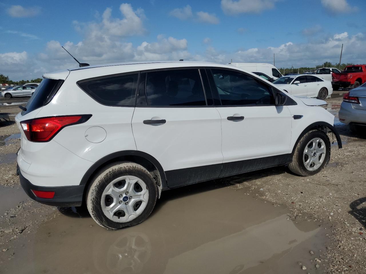 FORD ESCAPE S